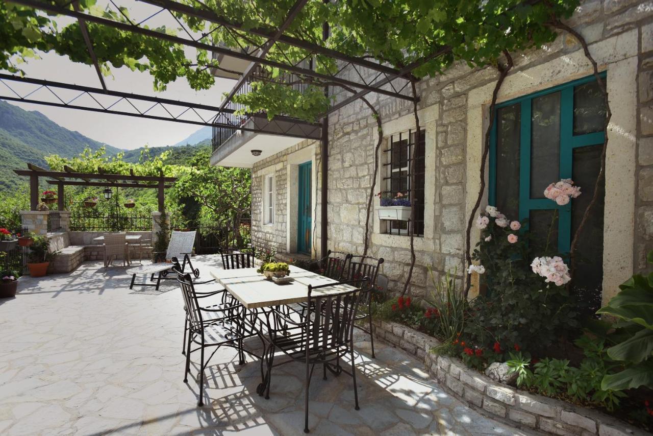 Apartamento Stone House Morinj Kotor Exterior foto