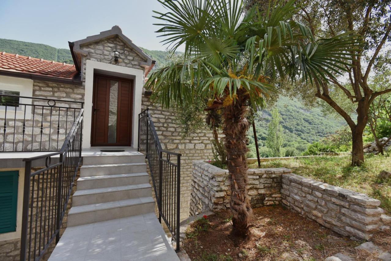 Apartamento Stone House Morinj Kotor Exterior foto
