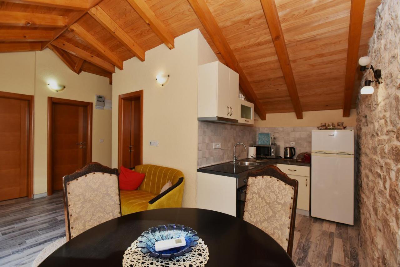 Apartamento Stone House Morinj Kotor Exterior foto