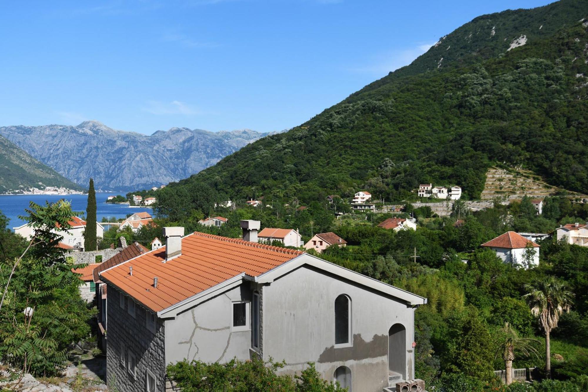 Apartamento Stone House Morinj Kotor Exterior foto